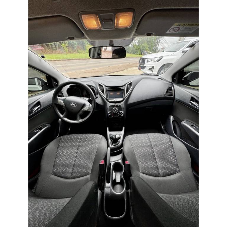 HYUNDAI - HB20 - 2019/2019 - Branca - R$ 54.900,00