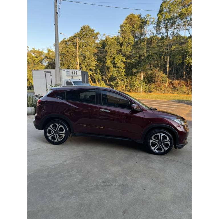 HONDA - HR-V - 2017/2018 - Vinho - R$ 99.900,00