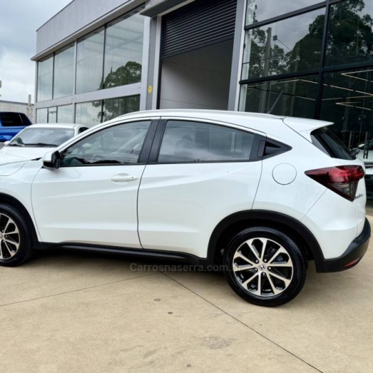 HONDA - HR-V - 2021/2021 - Branca - R$ 119.900,00