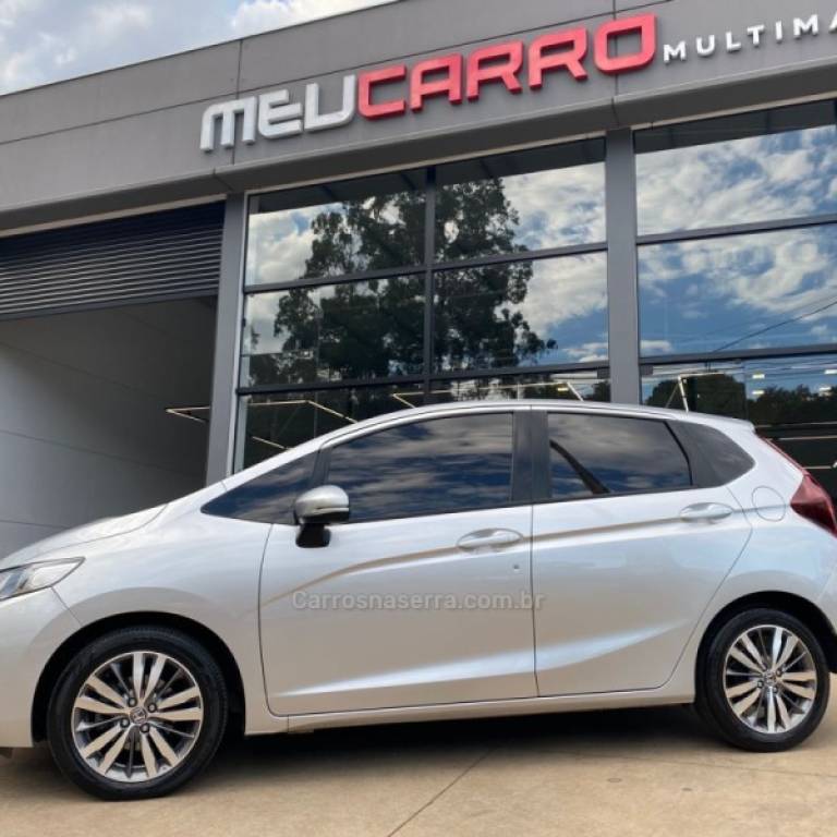 HONDA - FIT - 2016/2016 - Prata - R$ 75.900,00