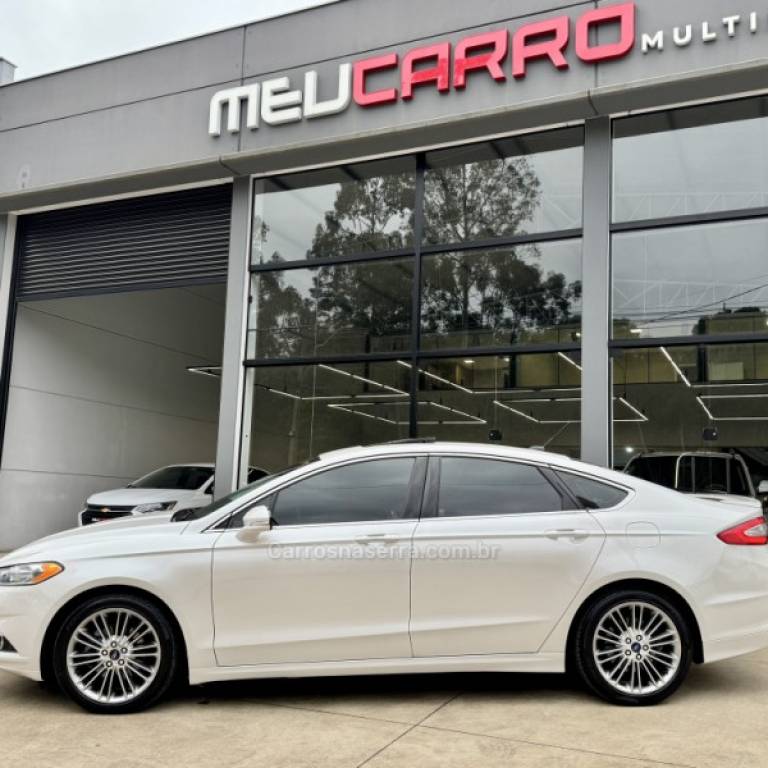 FORD - FUSION - 2014/2014 - Branca - R$ 78.900,00
