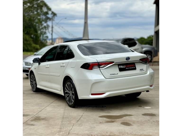 TOYOTA - COROLLA - 2020/2021 - Branca - R$ 139.900,00