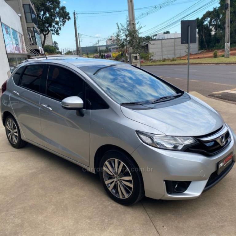 HONDA - FIT - 2016/2016 - Prata - R$ 75.900,00