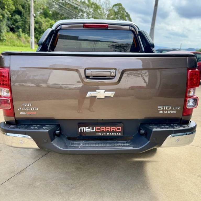 CHEVROLET - S10 - 2015/2015 - Cinza - R$ 115.900,00