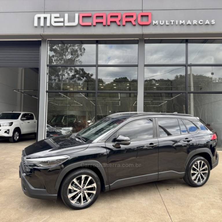 TOYOTA - COROLLA - 2021/2022 - Preta - R$ 139.900,00