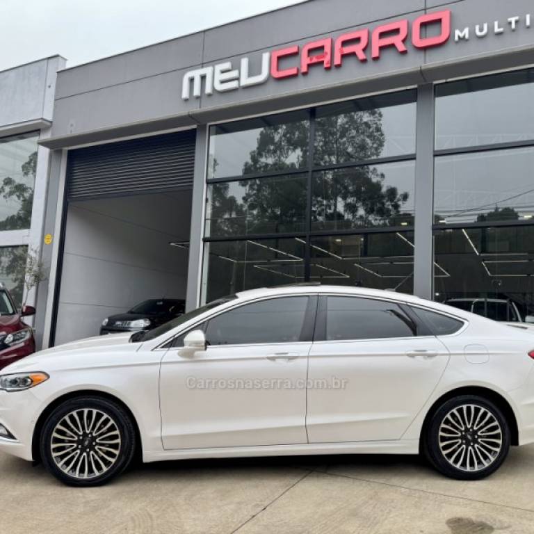 FORD - FUSION - 2017/2017 - Branca - R$ 105.900,00
